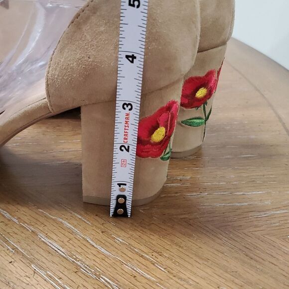 Alex & Alex(Saks Fifth Avenue)Suede Tan Stacked Heels with Embroidery , Size 10 - Picture 4 of 9